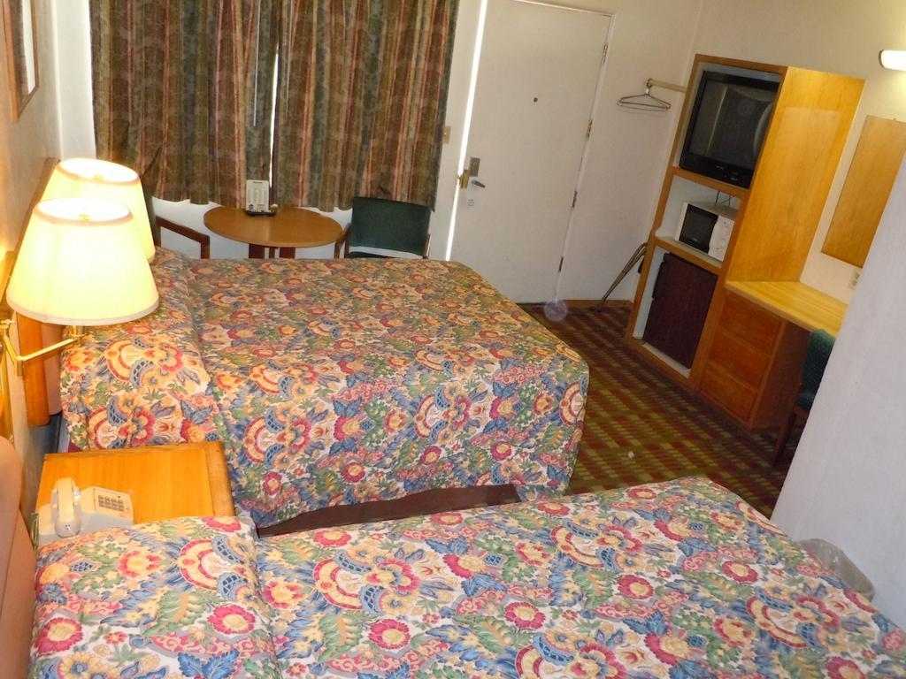 Value Inn Fallon Room photo