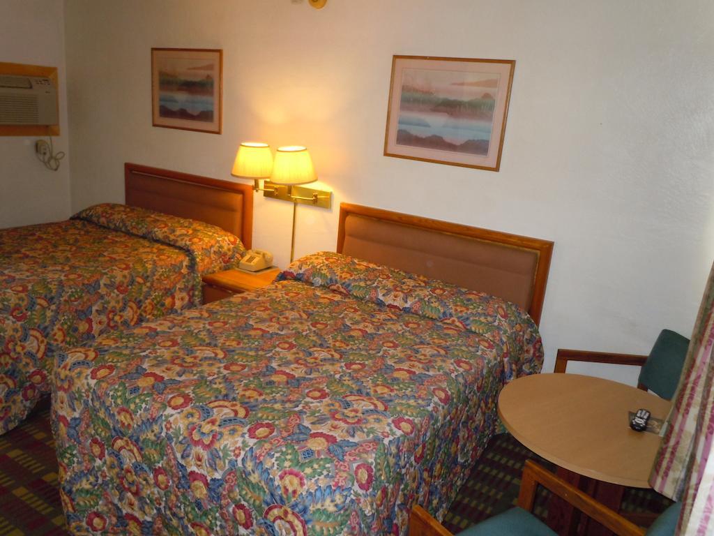 Value Inn Fallon Room photo