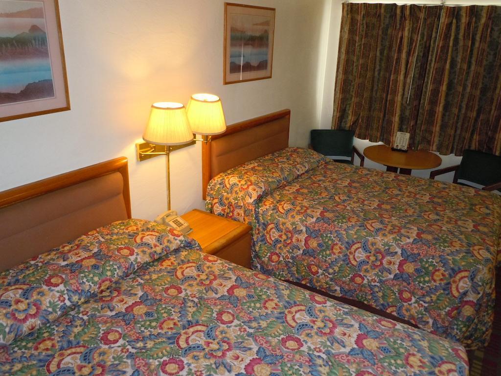 Value Inn Fallon Room photo