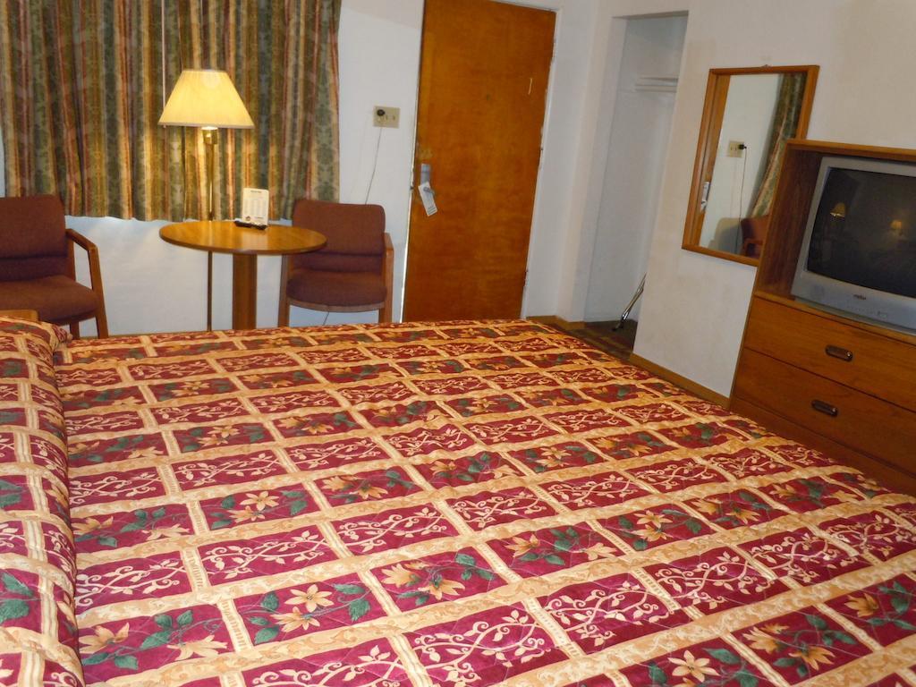 Value Inn Fallon Room photo