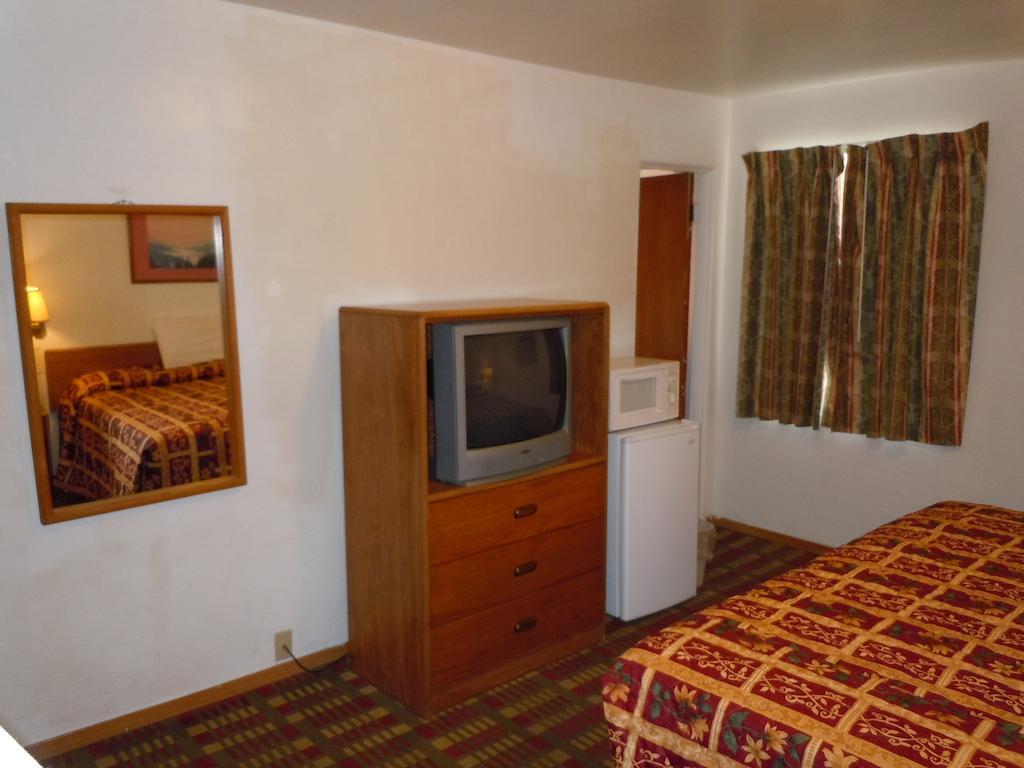 Value Inn Fallon Room photo